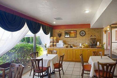 Whitten Inn فان هورن المظهر الخارجي الصورة
